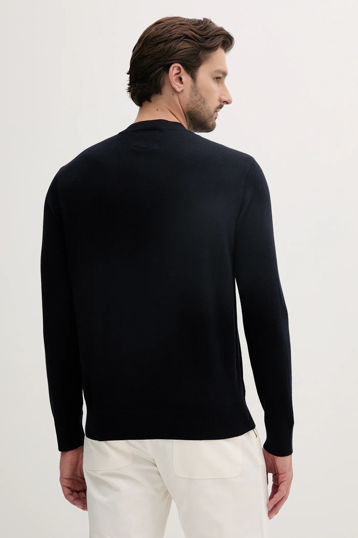 Odzież Armani Exchange sweter z domieszką jedwabiu XM000338.AF12291.NOS granatowy