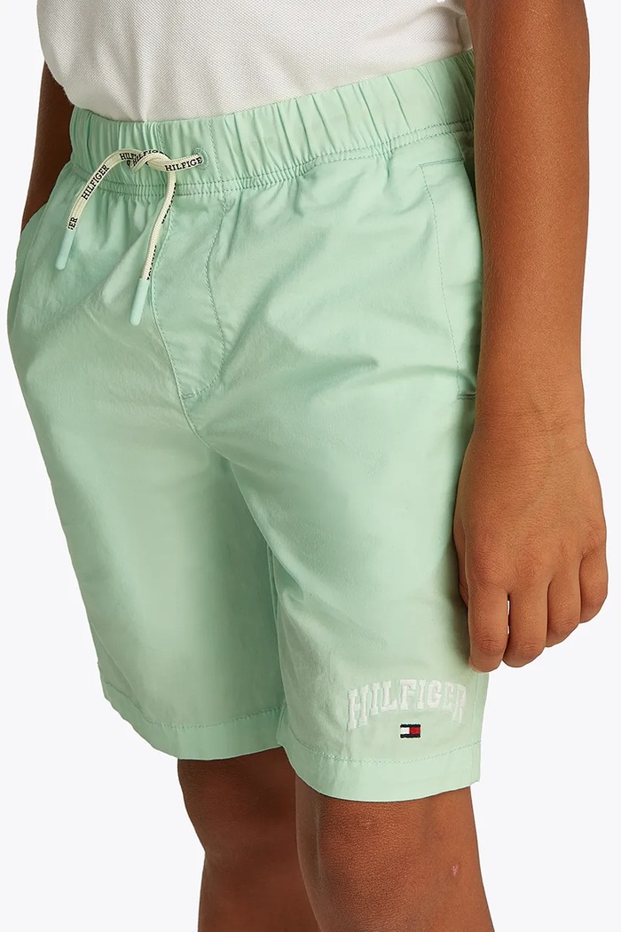 Tommy Hilfiger pantaloni scurți KB0KB09642.98.122.PPYA verde