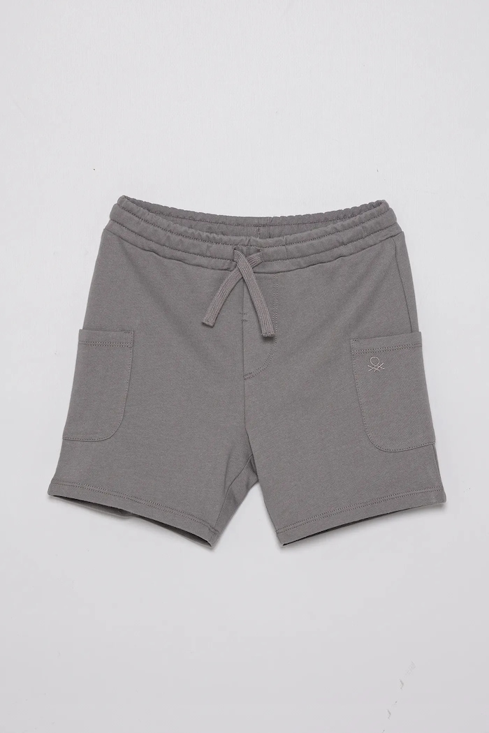 United Colors of Benetton Szorty bawełniane dziecięce szary 39DJG901C.P.Seasonal
