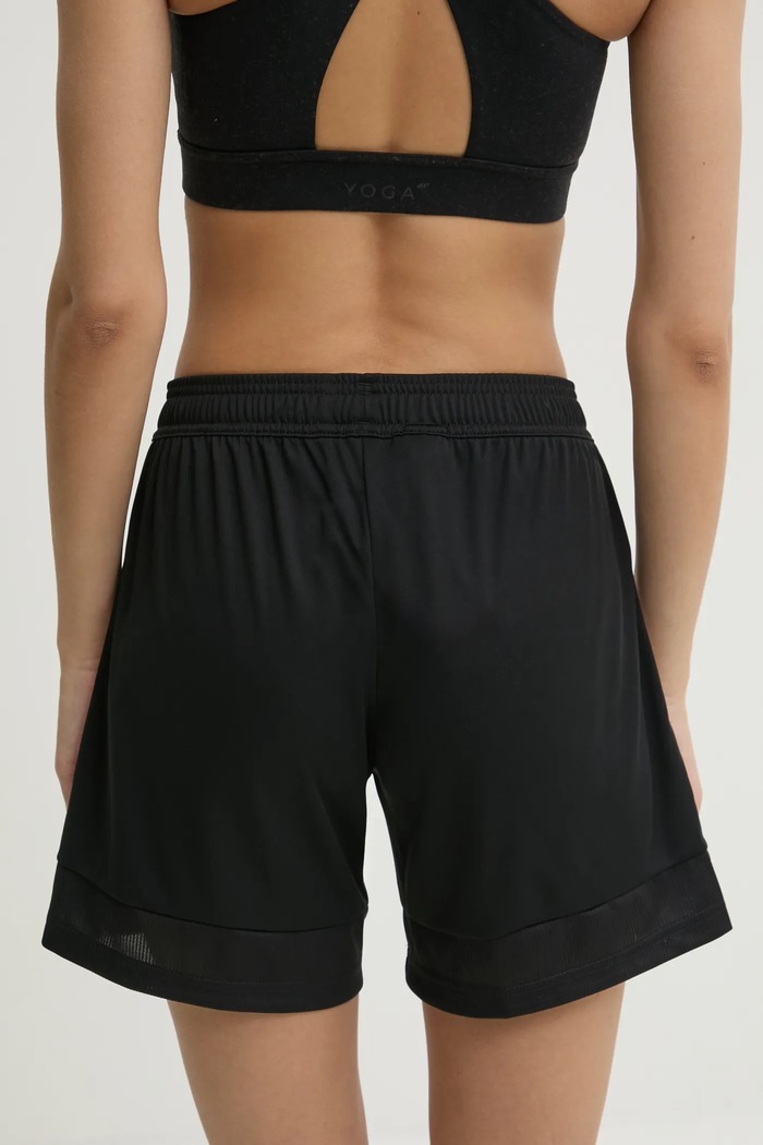 Odzież adidas Performance szorty Tiro Essentials JD0591 czarny
