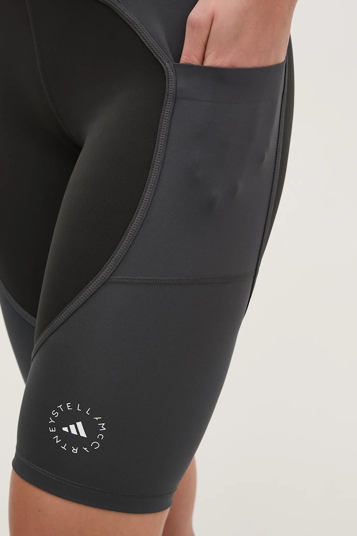 adidas by Stella McCartney pantaloni scurți de antrenament Two-Tone negru JM0304
