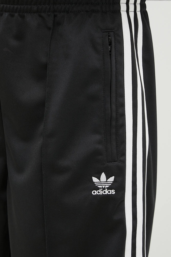 Kratke hlače adidas Originals Firebird crna JD0286