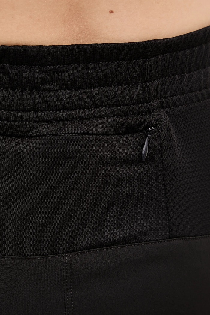 Športové krátke nohavice The North Face Flex čierna NF0A8BPVJK31