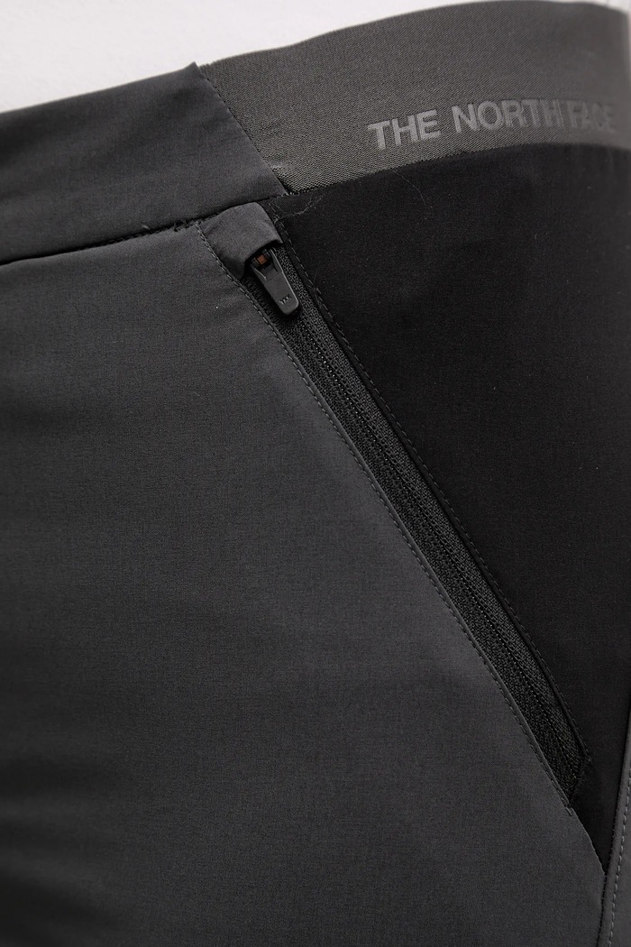 Pohodne kratke hlače The North Face Felik Slim siva NF0A8BT4MN81