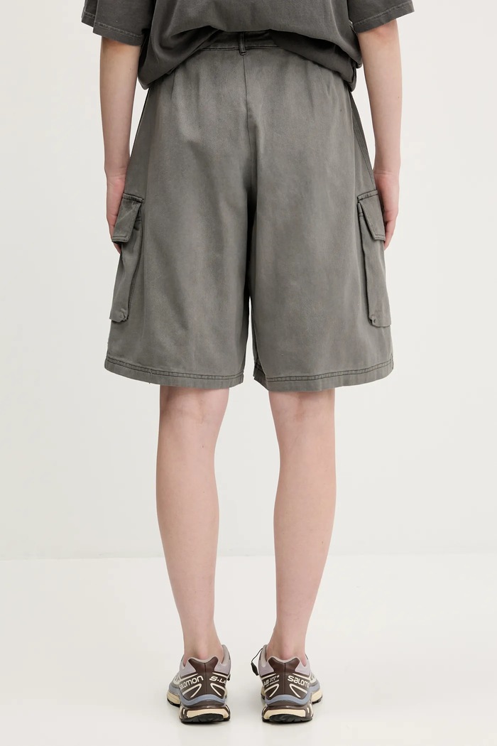 Oblečenie Rifľové krátke nohavice adidas Originals Cargo Jorts JD0139 sivá
