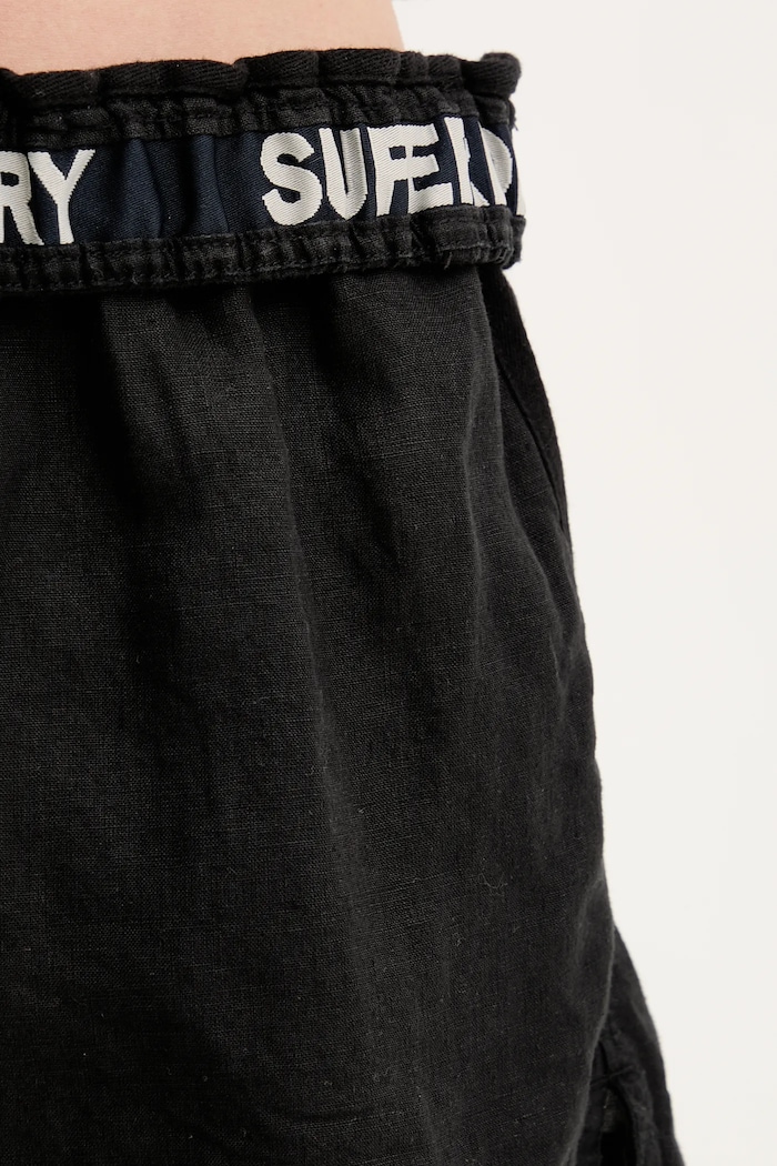 Ľanové šortky Superdry čierna W7110450A.02A