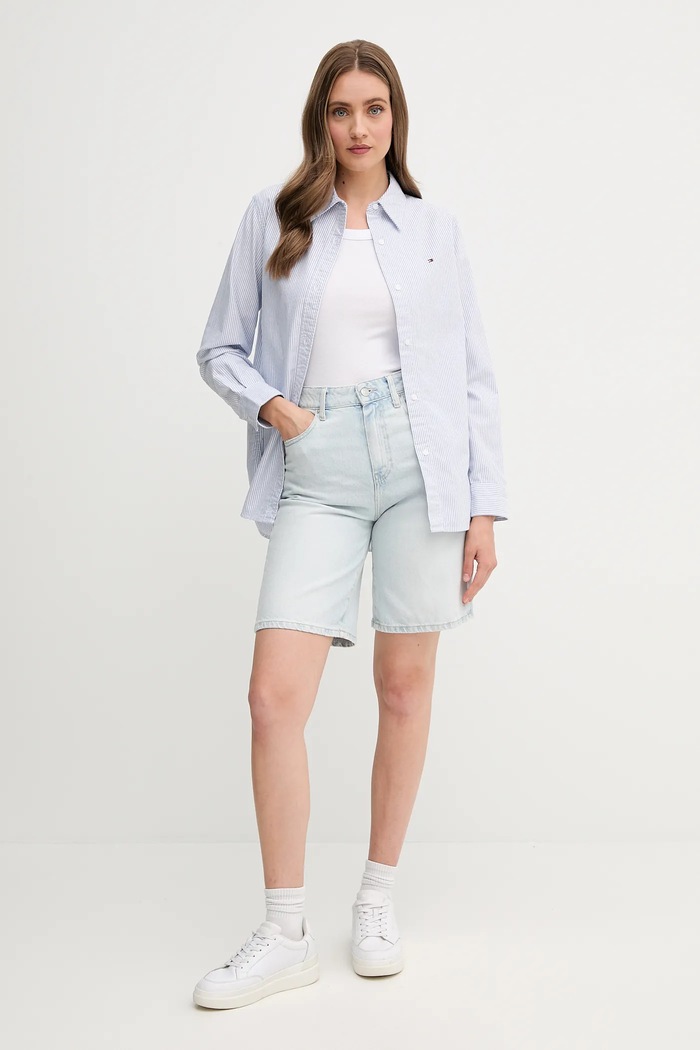 Traper kratke hlače Tommy Hilfiger WW0WW44388 plava SS25