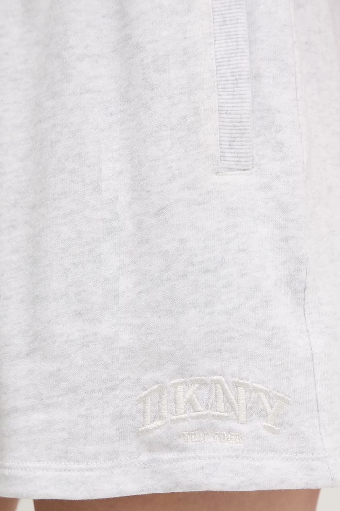 Bavlnené šortky Dkny sivá DP5S5252