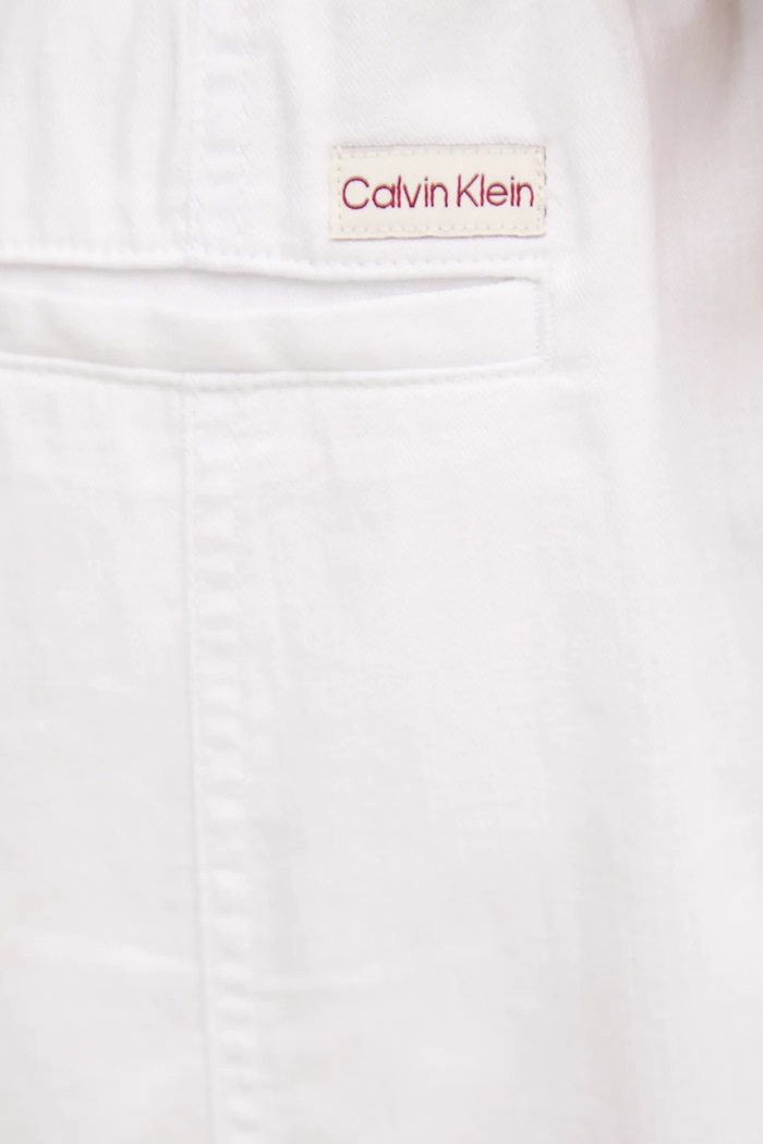 Calvin Klein Jeans szorty z domieszką lnu biały J20J225219