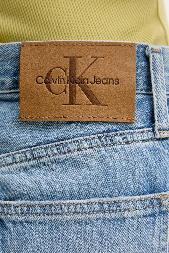 Calvin Klein Jeans szorty niebieski J20J225513