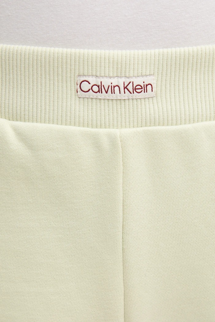 Bavlnené šortky Calvin Klein Jeans zelená J20J225525