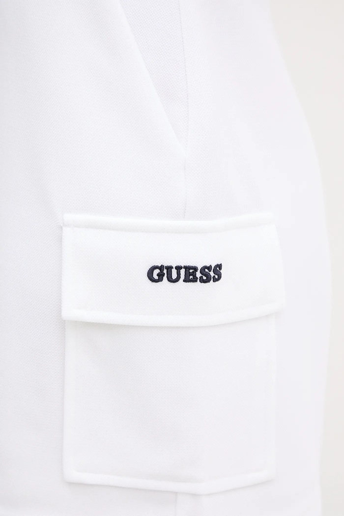 Къс панталон Guess AMARYLLIS бял V5GD17.KCYF2