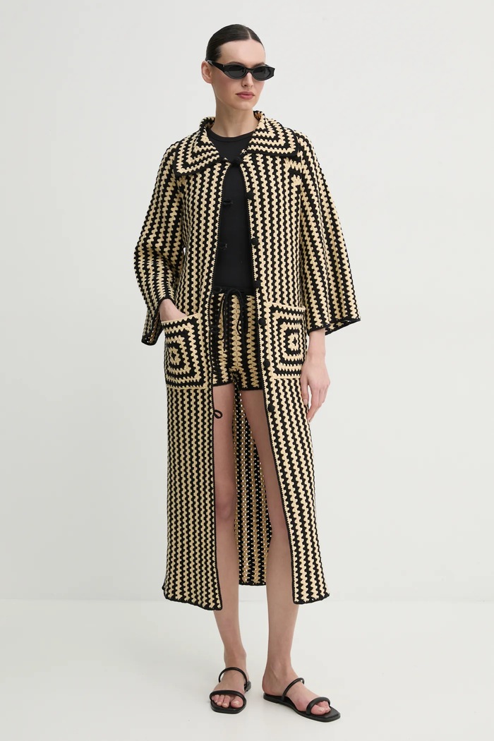 Bombažne kratke hlače By Malene Birger DOR 103073 črna SS25