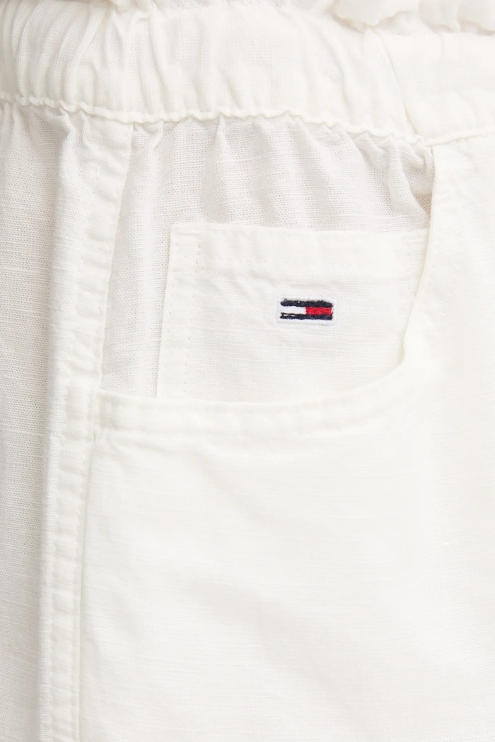 Šortky s prímesou ľanu Tommy Jeans biela DW0DW20360