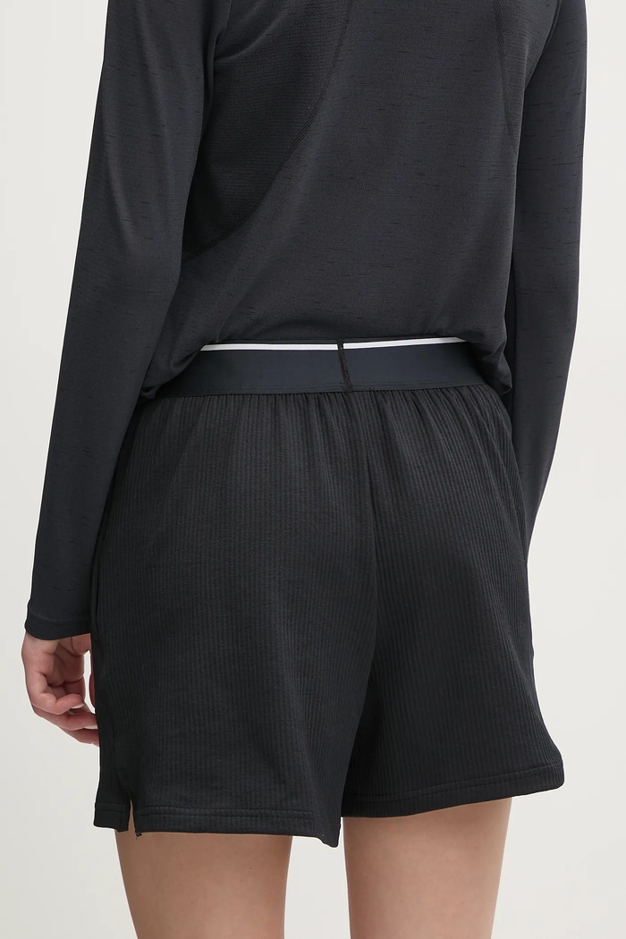Odzież Under Armour szorty treningowe Meridian 1390242 czarny
