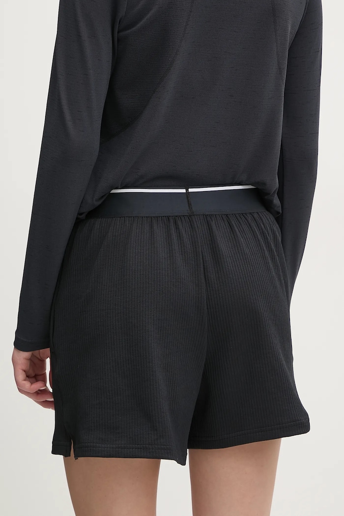 Odzież Under Armour szorty treningowe Meridian 1390242 czarny