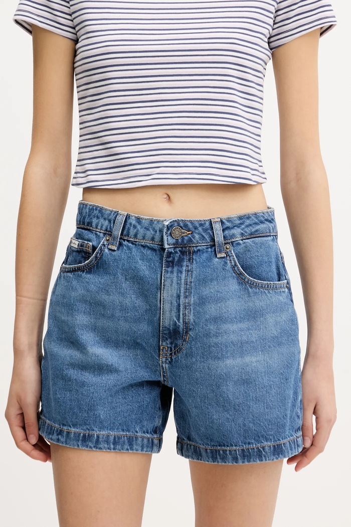 Rifľové krátke nohavice Guess Jeans s prímesou ľanu modrá W5GD0S.D5O13