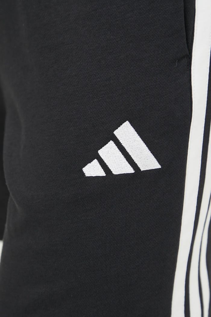 Kratke hlače adidas Essentials crna JE6414