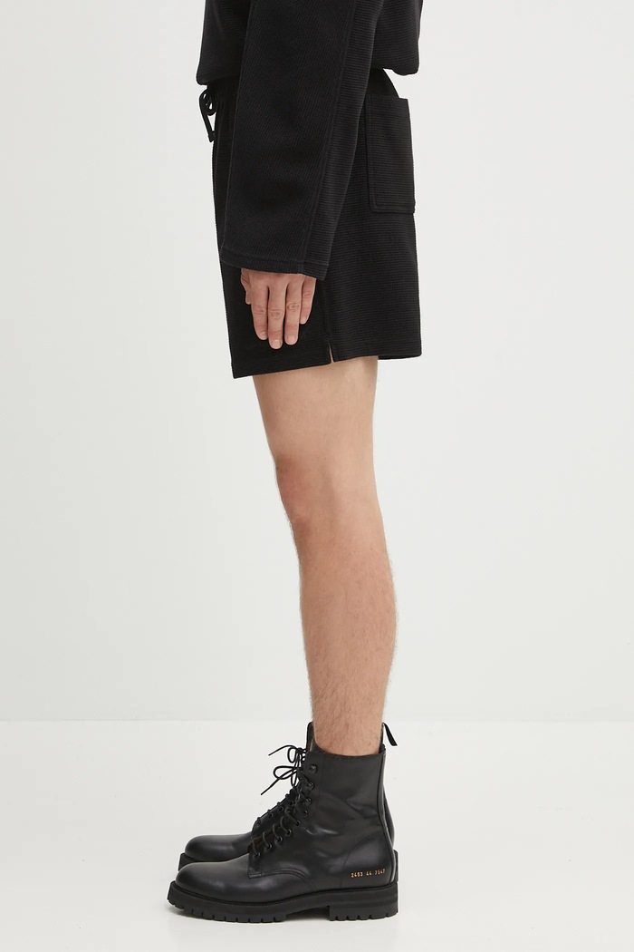 Хлопковые шорты Represent Waffle Shorts MLM41207.01 чёрный SS25