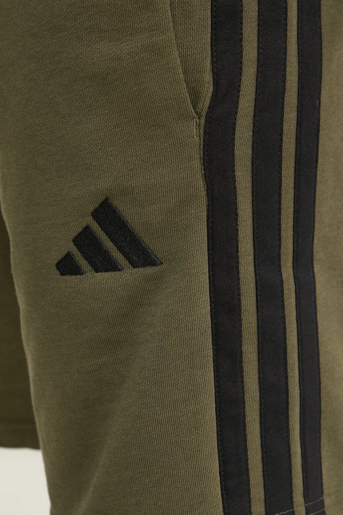 Къс панталон adidas Essentials зелен JE6416