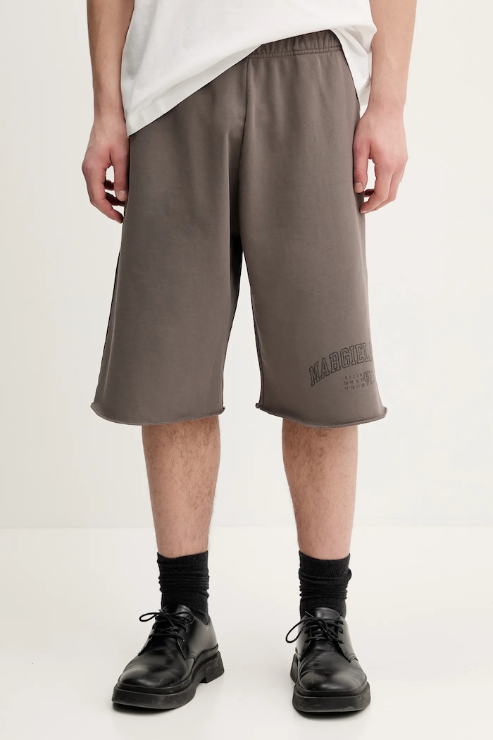 MM6 Maison Margiela szorty bawełniane nadruk brązowy SH0MU0016.M25012