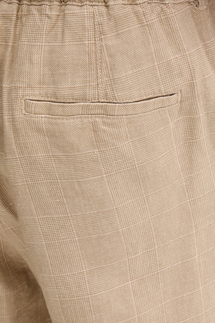 United Colors of Benetton szorty lniane beżowy 43B3U9010