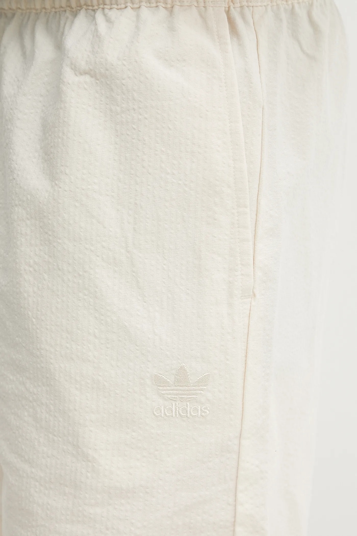 Βαμβακερό σορτσάκι adidas Originals Essential μπεζ JD2461