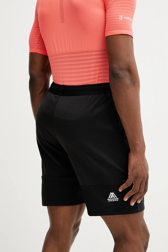 Oblečenie Tréningové šortky The North Face NF0A893TJK31 čierna