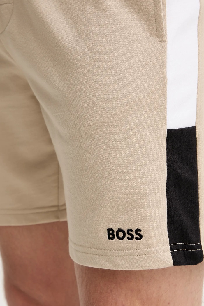 Pamučne kratke hlače BOSS bež 50540730