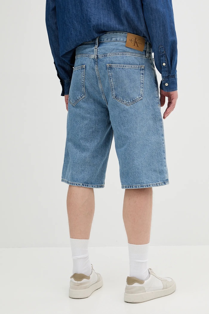 Oblečenie Rifľové krátke nohavice Calvin Klein Jeans J30J327187 modrá