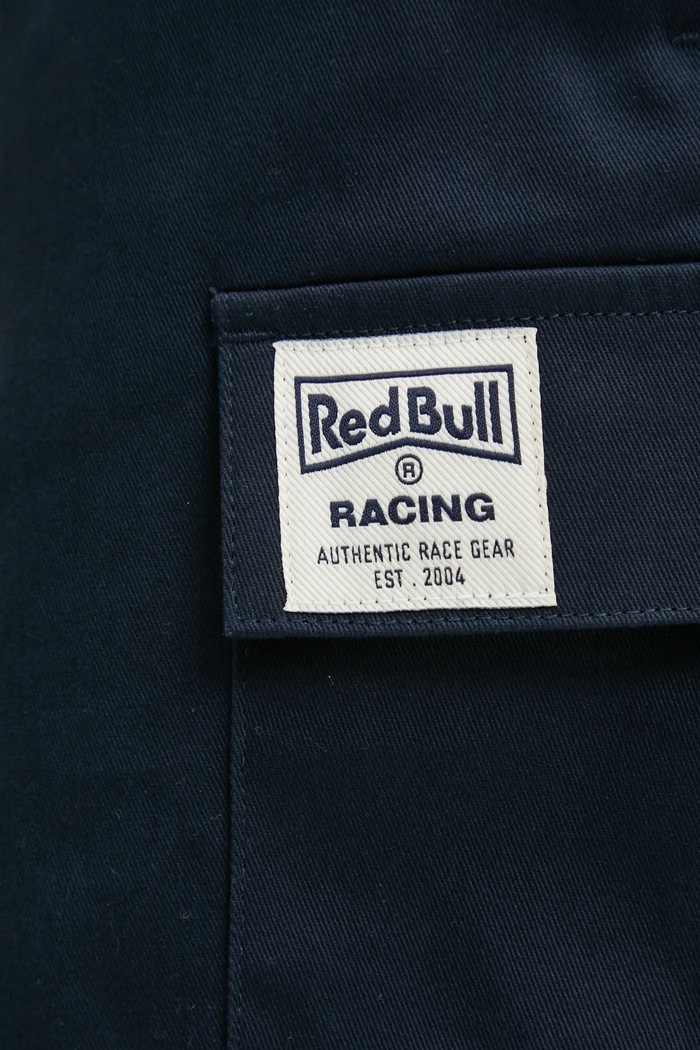 Памучен къс панталон Red Bull Racing x Pepe Jeans CARGO SHORT тъмносин RM800003