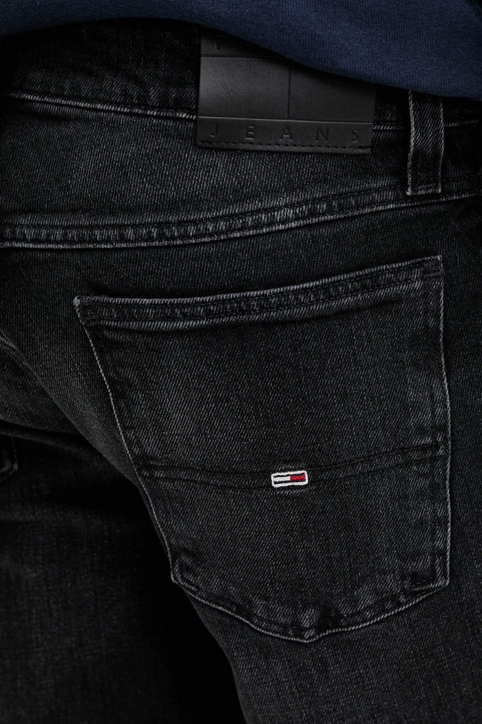 Džínové šortky Tommy Jeans černá DM0DM20945