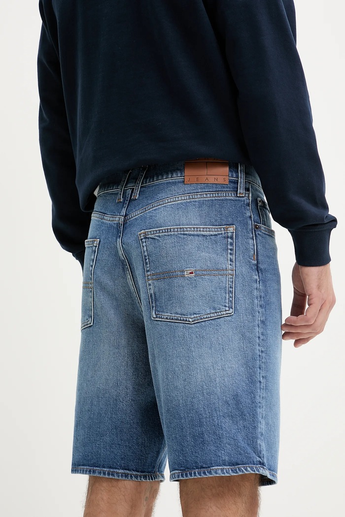 Odzież Tommy Jeans szorty jeansowe DM0DM20952 niebieski