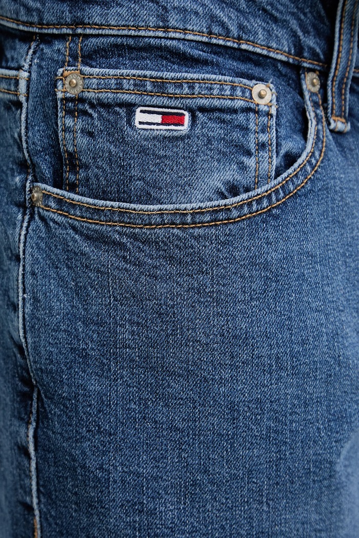 Rifľové krátke nohavice Tommy Jeans tmavomodrá DM0DM21851