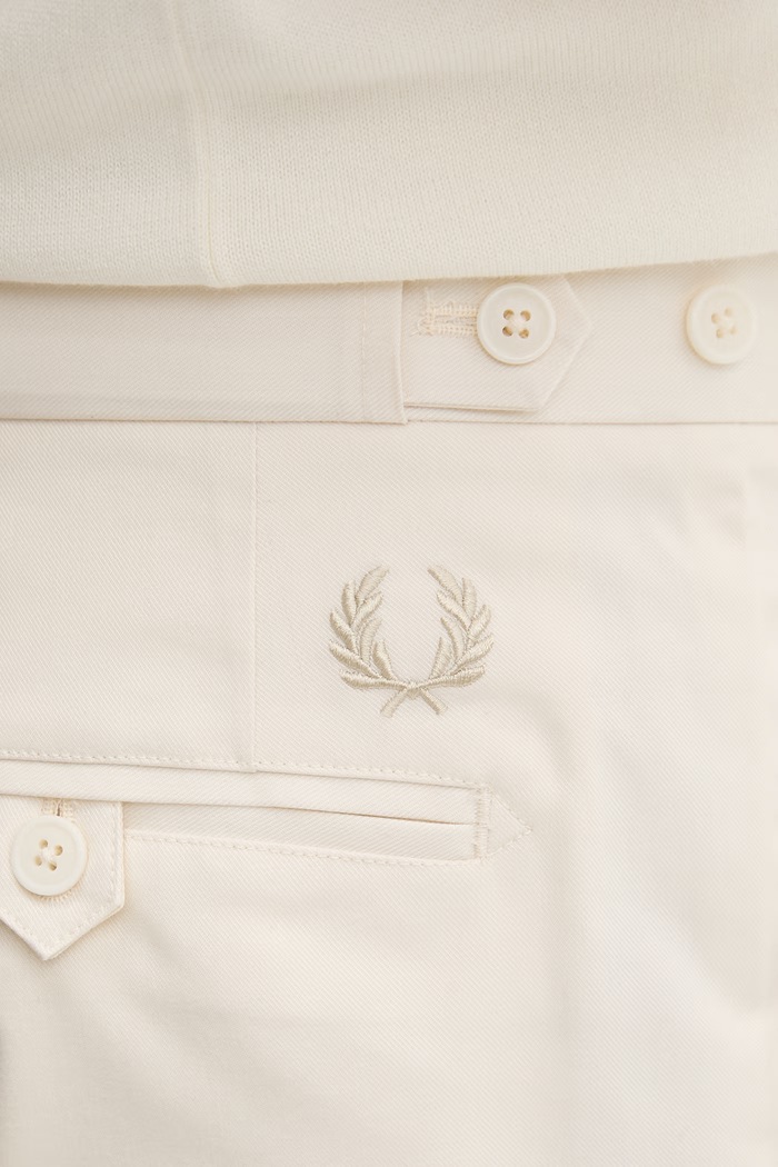 Kratke hlače Fred Perry bež S9105.560