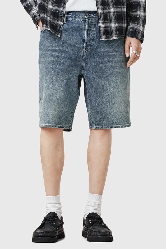 Rifľové krátke nohavice AllSaints SWITCH M022TC modrá SS25