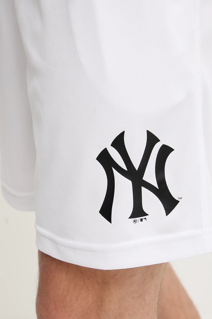 47 brand rövidnadrág MLB New York Yankees fehér BB017PMXYEX657795WW
