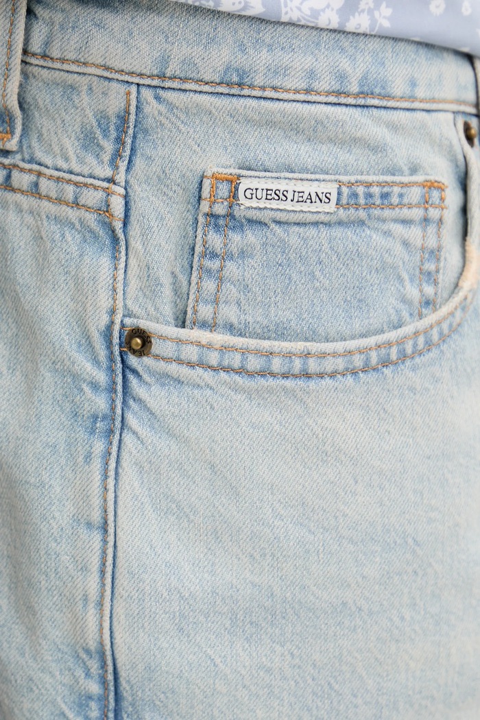 Rifľové krátke nohavice Guess Jeans modrá M4YD37.D5M51