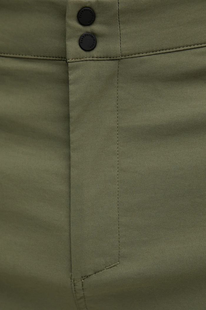 Peak Performance pantaloncini da esterno Iconiq verde G80115