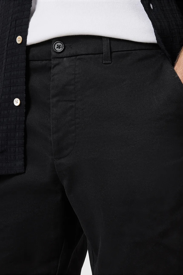 Odjeća Kratke hlače AllSaints NEIVA M037TC crna