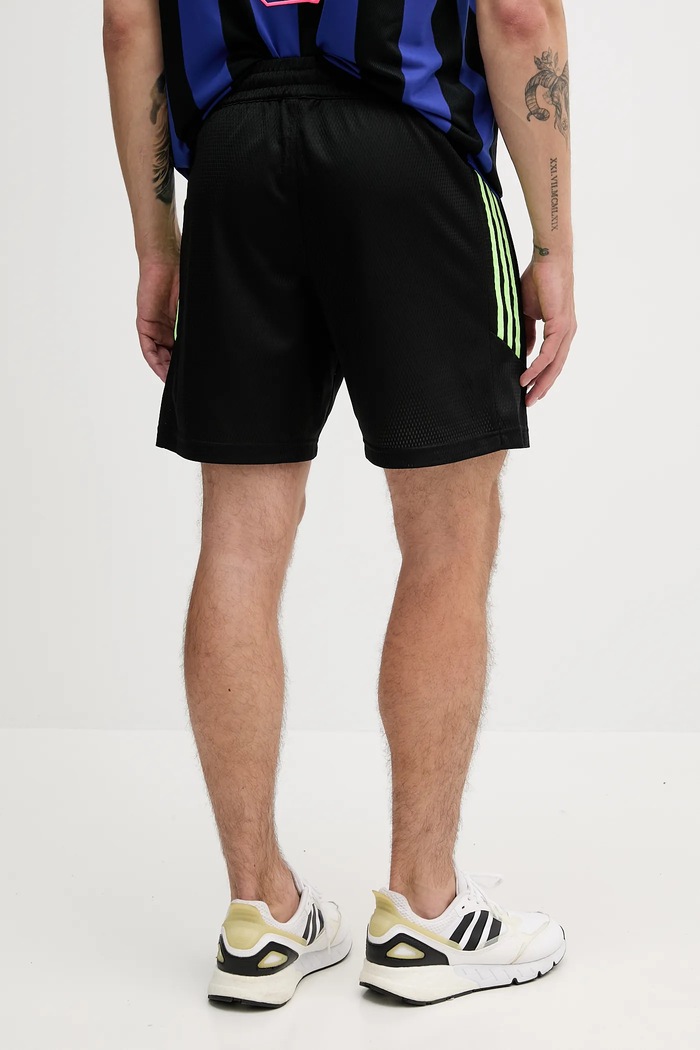 Oblačila Kratke hlače adidas Originals 96 Short KD2318 črna