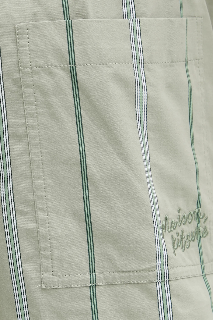 Kraťasy Maison Kitsuné Elasticated zelená OM01407WC5029
