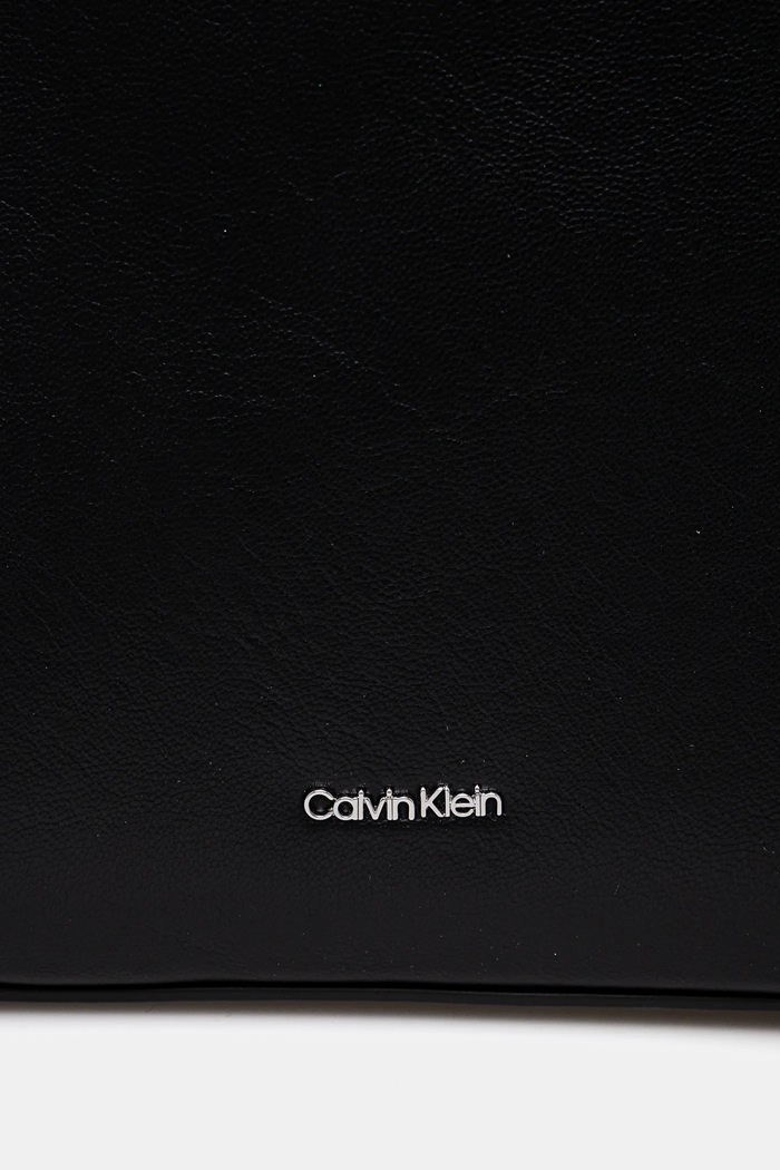 Kabelka Calvin Klein černá K60K612766