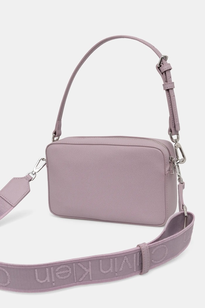 Doplňky Kabelka Calvin Klein K60K612802 fialová