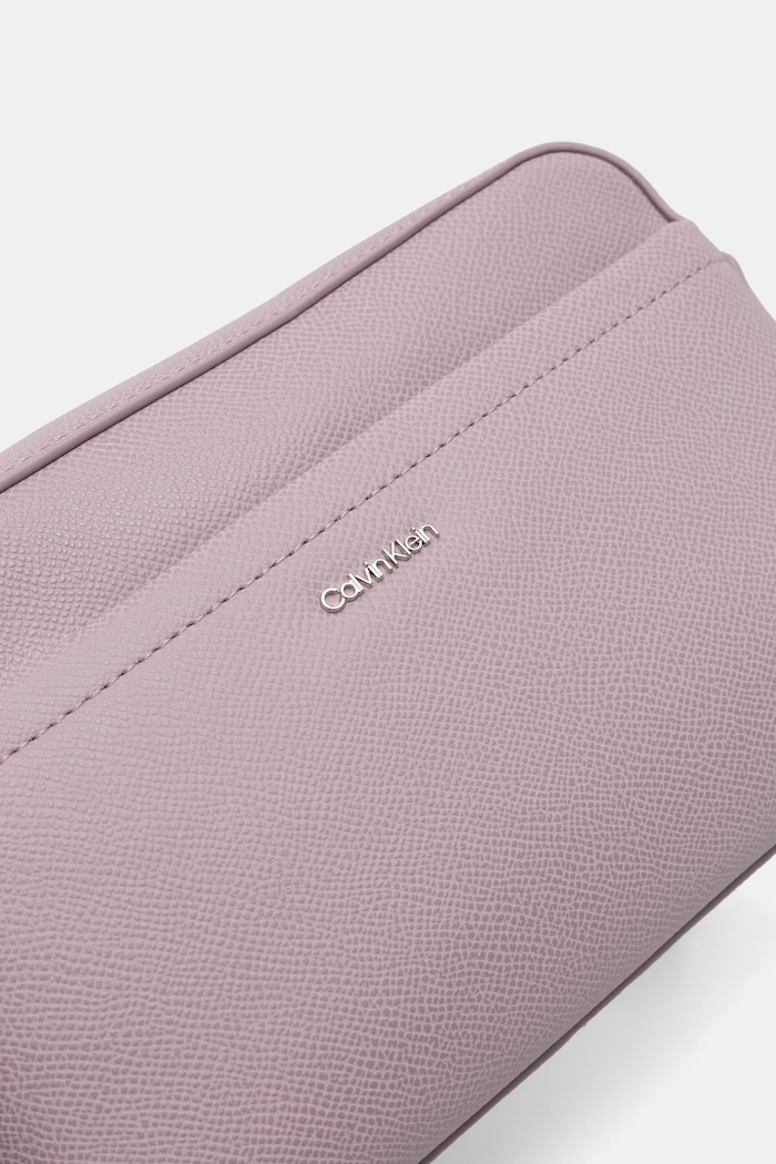 Kabelka Calvin Klein fialová K60K612802
