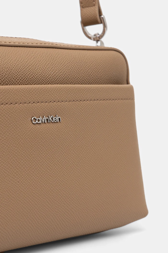 Τσάντα Calvin Klein μπεζ K60K612802