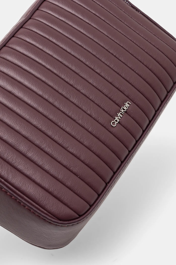 Τσάντα Calvin Klein μπορντό K60K613078