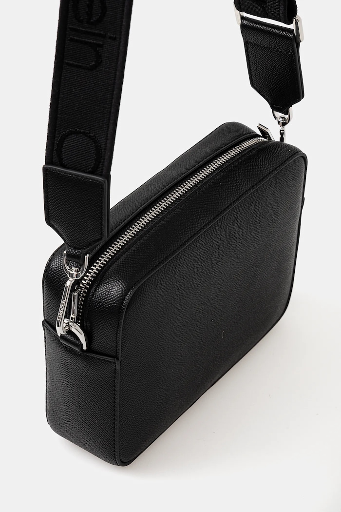 Doplnky Kabelka Calvin Klein K60K613084 čierna