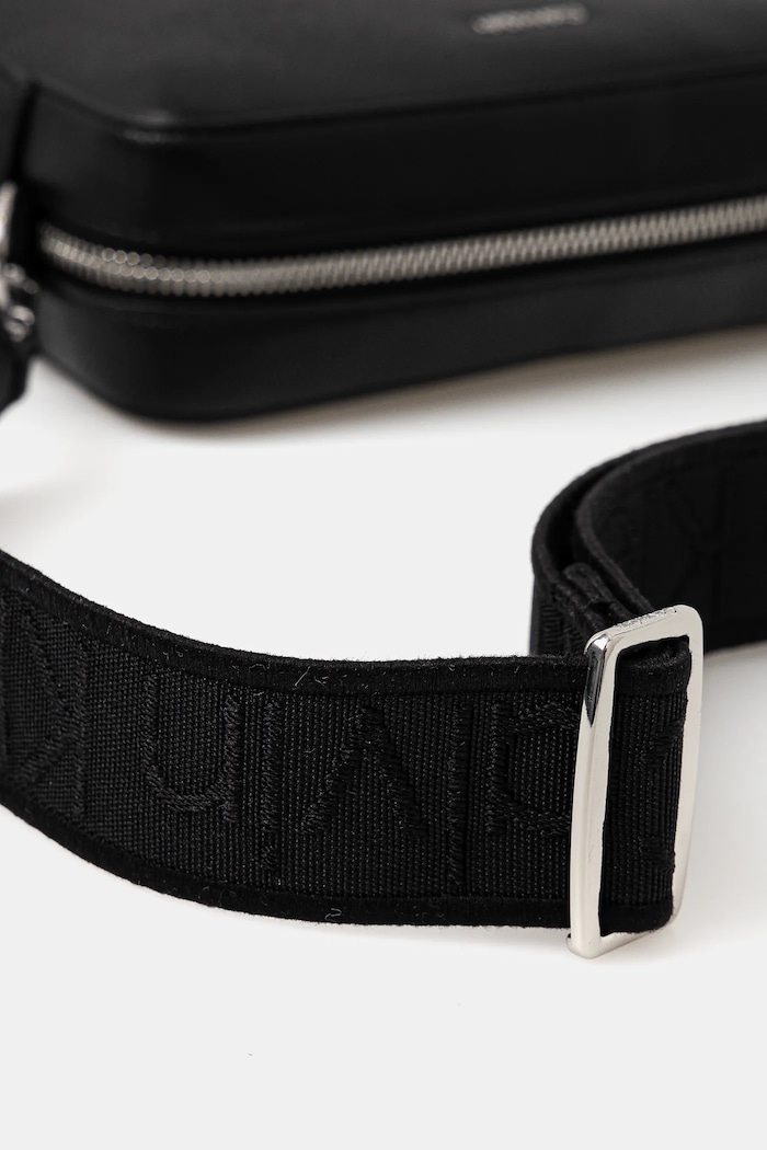 Kabelka Calvin Klein čierna K60K613084