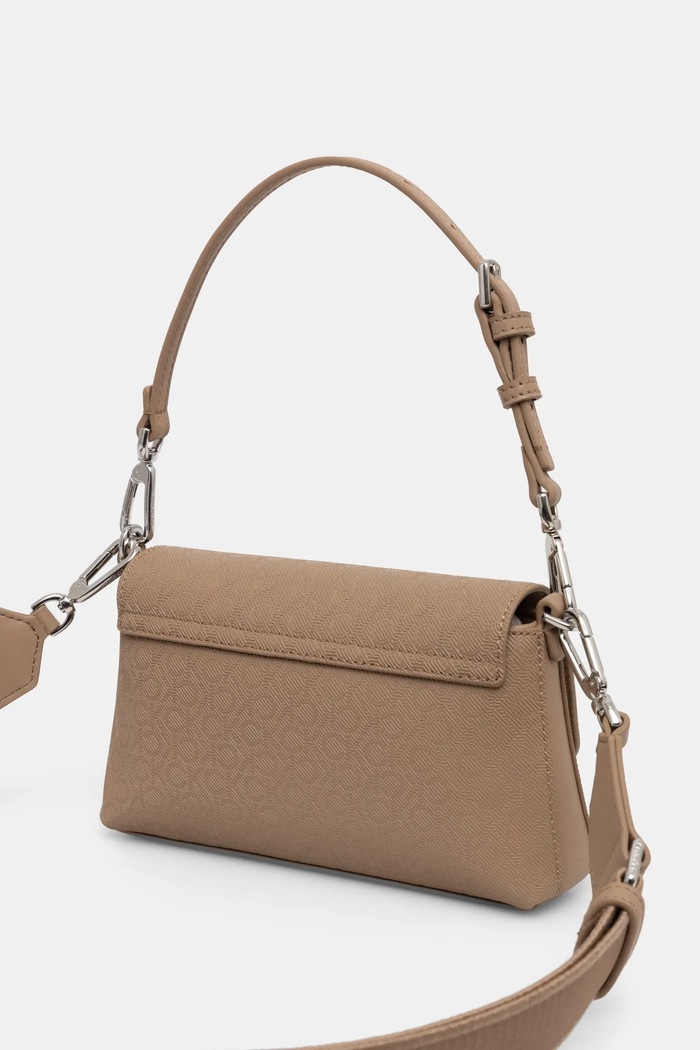 Αξεσουάρ Τσάντα Calvin Klein K60K613088 μπεζ